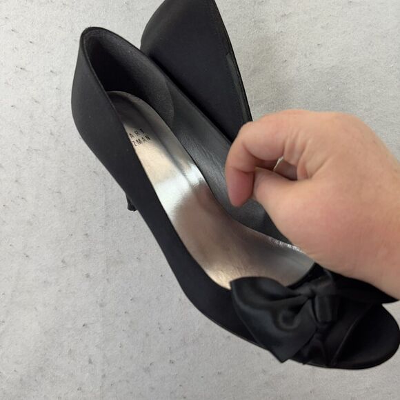 STUART WEITZMAN Women Sz 9.5 Black Satin Peep Toe Bow Stiletto Heels GIGIRITZ 3” - Picture 13 of 13